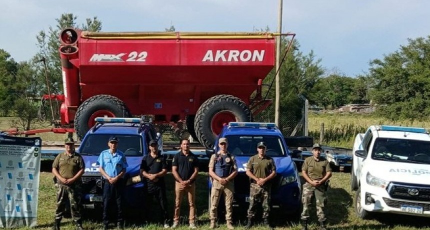 SECUESTRAN EN C&Oacute;RDOBA MAQUINARIA PERTENECIENTE  A UN PRODUCTOR DE TRES LOMAS 