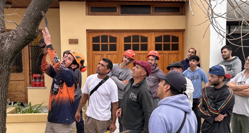 SE REALIZÓ UN CURSO DE PODA