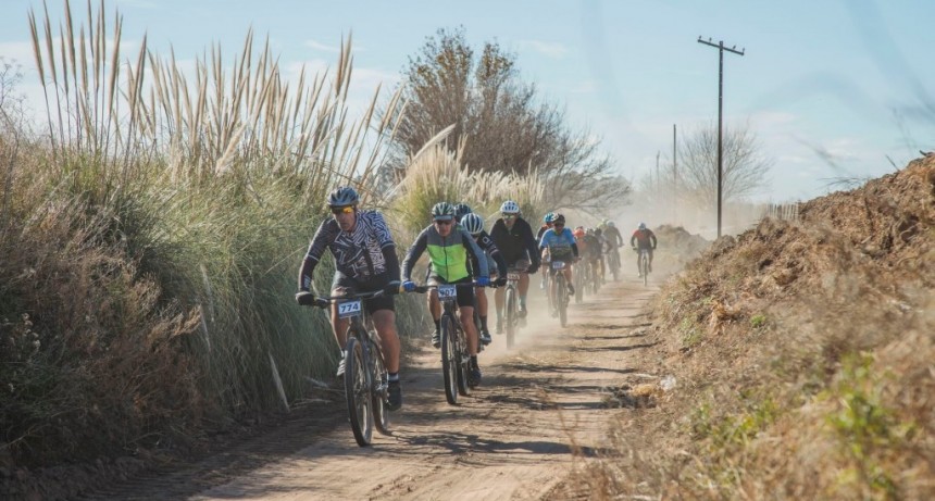 25 DE MAYO: ACTO PROTOCOLAR Y RURAL BIKE